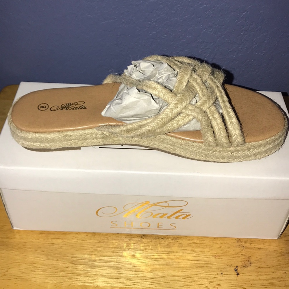 Shoe